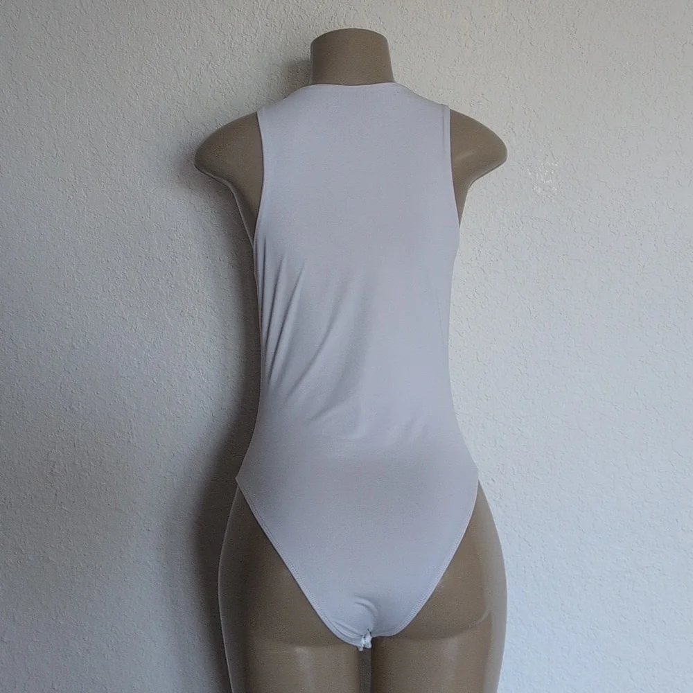 White Sleeveless Bodysuit - Picture 3 of 3